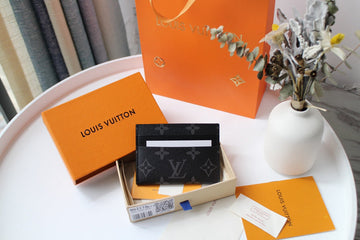 ES - LOV Wallet - 1015