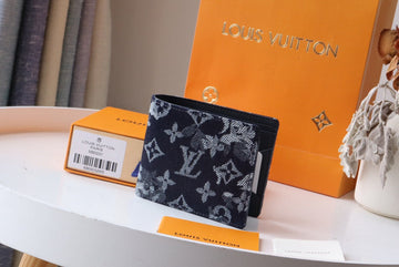ES - LOV Wallet - 059