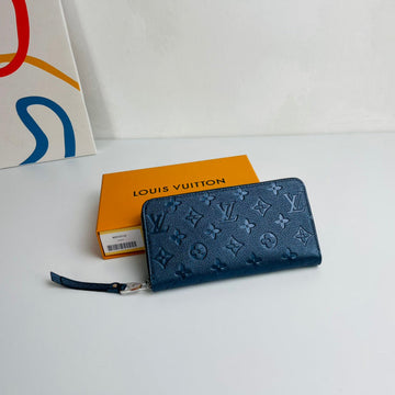 ES - LOV Wallet - 386