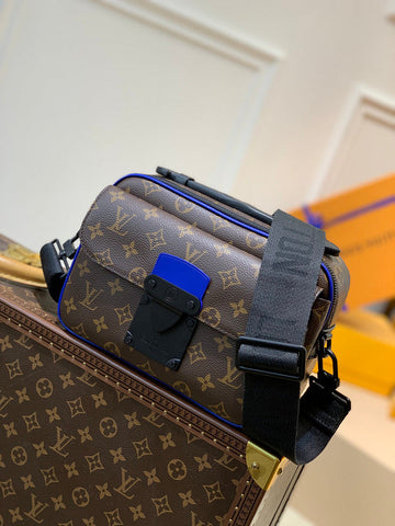 ES - LOV Women Bag - 3049