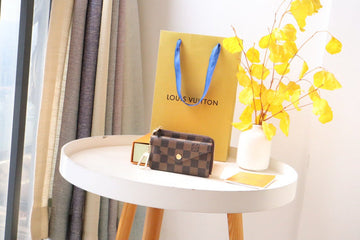 ES - LOV Wallet - 086