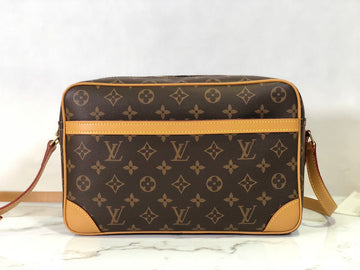 ES - LOV Women Bag - 2605